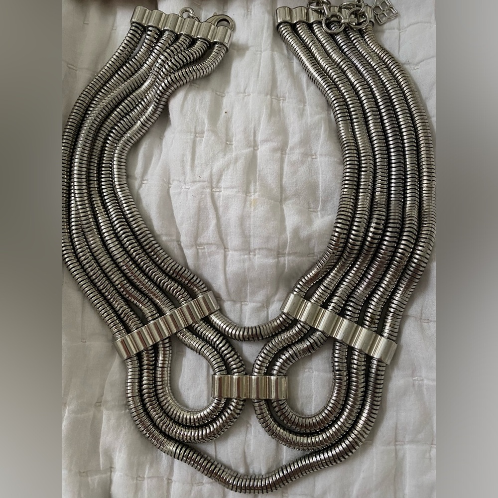BCBG statement necklace